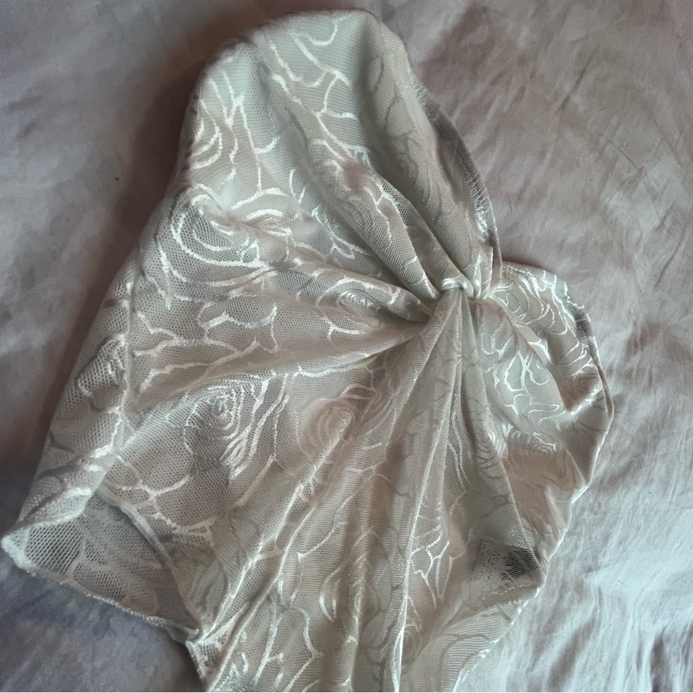 Y2K TWIST FRONT TUBE TOP - Picture 3 of 4